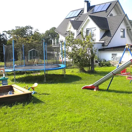 In Silbecke Mit Pool Und Wald * 阿滕多恩