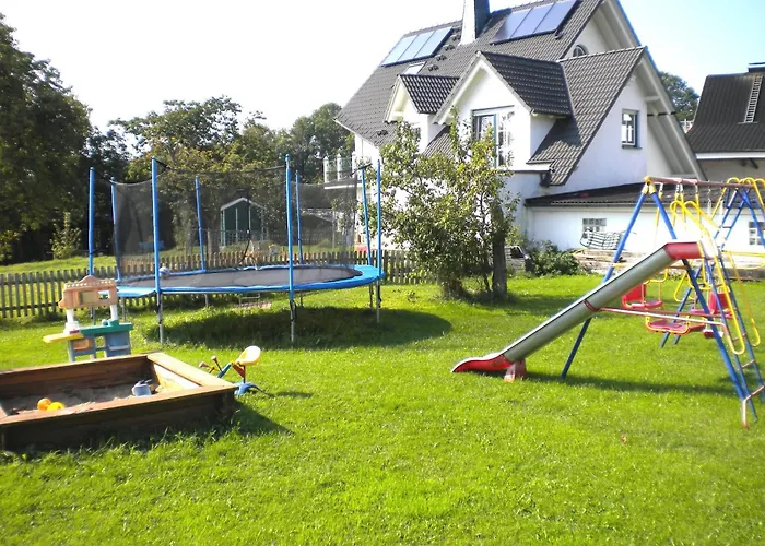 In Silbecke Mit Pool Und Wald * 阿滕多恩